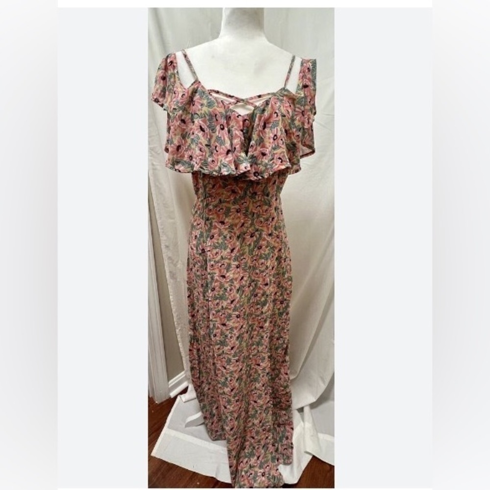 ENTRO floral off shoulder strap maxi dress